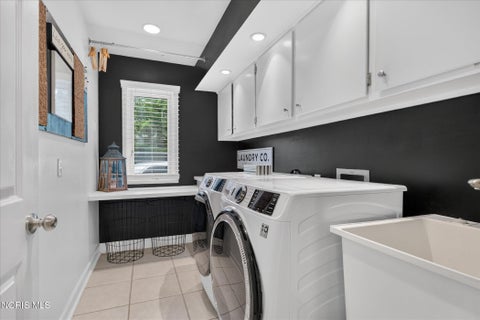 Tiny photo for 2945 Riva Ridge Road, Ottawa Hills, OH 43615 (MLS # 10012012)