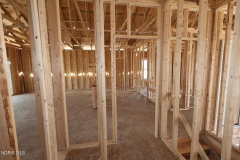 Tiny photo for 932 Creekside Lane, Bowling Green, OH 43402 (MLS # 10007148)