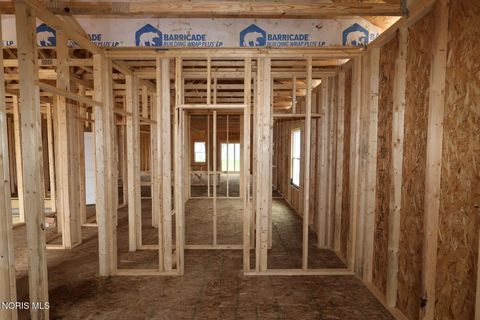 Tiny photo for 932 Creekside Lane, Bowling Green, OH 43402 (MLS # 10007148)