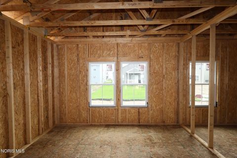 Tiny photo for 932 Creekside Lane, Bowling Green, OH 43402 (MLS # 10007148)