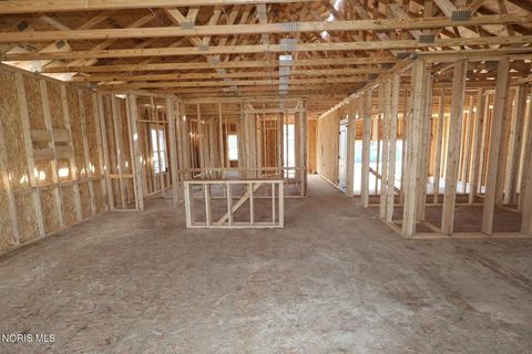 Tiny photo for 932 Creekside Lane, Bowling Green, OH 43402 (MLS # 10007148)