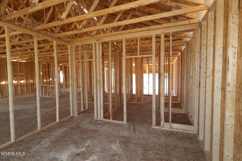 Tiny photo for 932 Creekside Lane, Bowling Green, OH 43402 (MLS # 10007148)