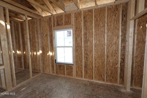 Tiny photo for 932 Creekside Lane, Bowling Green, OH 43402 (MLS # 10007148)