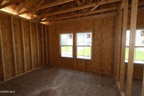 Tiny photo for 932 Creekside Lane, Bowling Green, OH 43402 (MLS # 10007148)