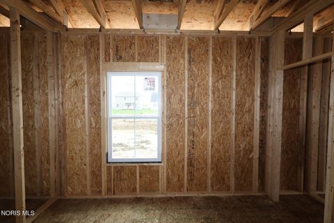 Tiny photo for 932 Creekside Lane, Bowling Green, OH 43402 (MLS # 10007148)