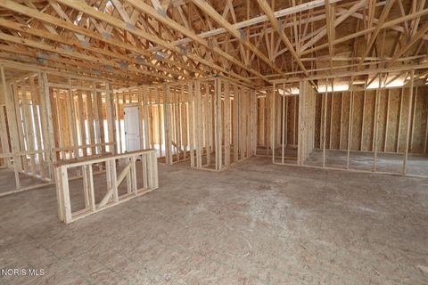 Tiny photo for 932 Creekside Lane, Bowling Green, OH 43402 (MLS # 10007148)