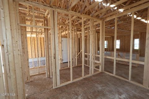 Tiny photo for 932 Creekside Lane, Bowling Green, OH 43402 (MLS # 10007148)