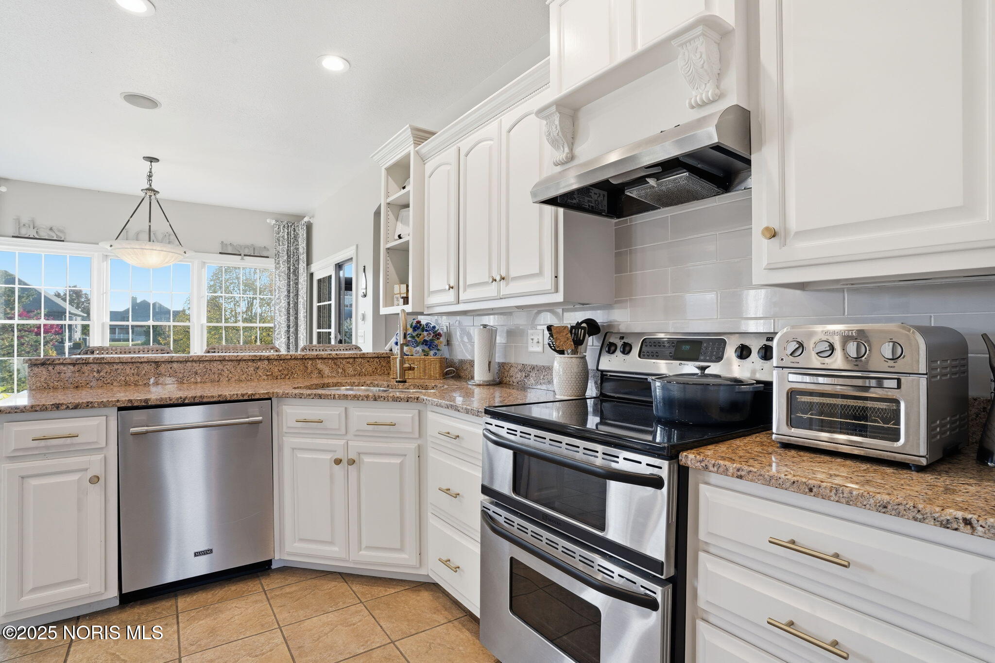 Findlay, Ohio 45840, United States, 4 Bedrooms Bedrooms, ,5 BathroomsBathrooms,Residential,Coming Soon,239030