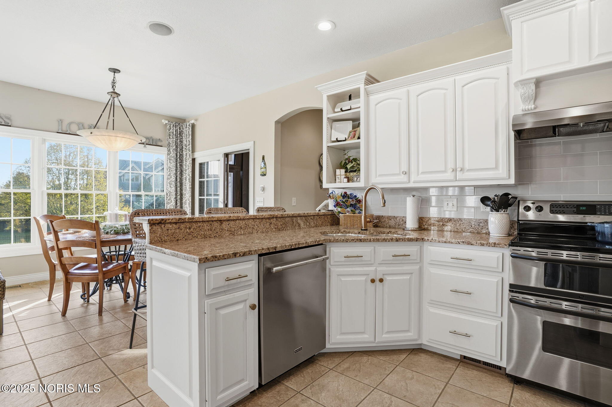 Findlay, Ohio 45840, United States, 4 Bedrooms Bedrooms, ,5 BathroomsBathrooms,Residential,Coming Soon,239030