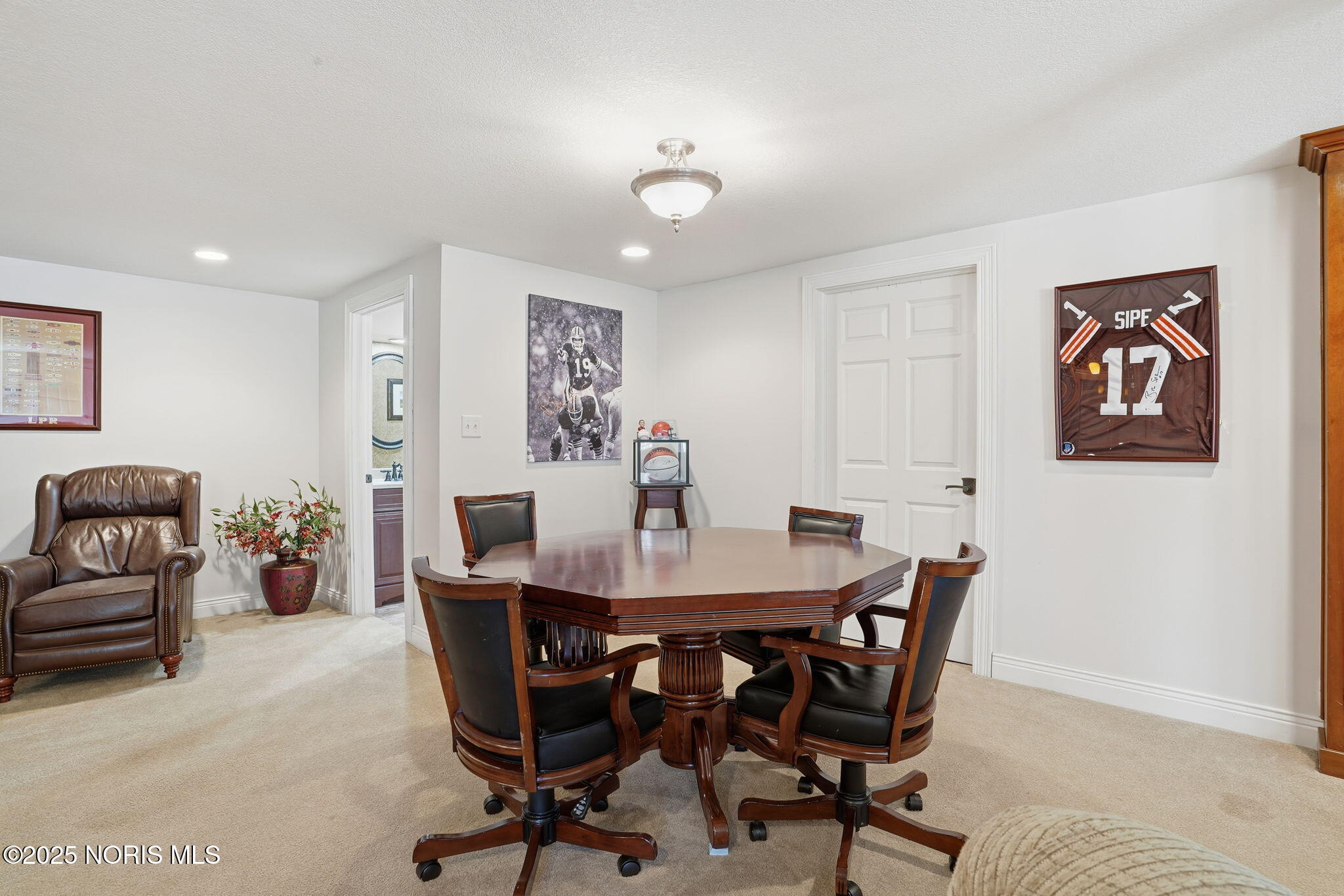 Findlay, Ohio 45840, United States, 4 Bedrooms Bedrooms, ,5 BathroomsBathrooms,Residential,Coming Soon,239030