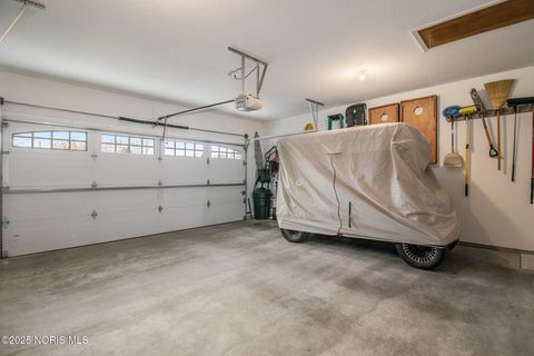 Tiny photo for 840 Old School Drive, Napoleon, OH 43545 (MLS # 10001616)