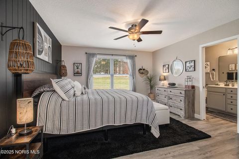 Tiny photo for 840 Old School Drive, Napoleon, OH 43545 (MLS # 10001616)