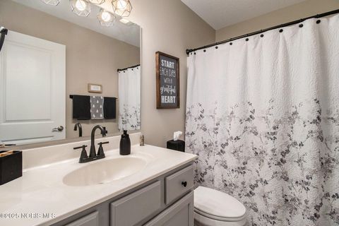 Tiny photo for 840 Old School Drive, Napoleon, OH 43545 (MLS # 10001616)