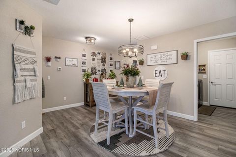 Tiny photo for 840 Old School Drive, Napoleon, OH 43545 (MLS # 10001616)