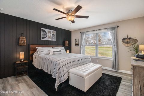 Tiny photo for 840 Old School Drive, Napoleon, OH 43545 (MLS # 10001616)