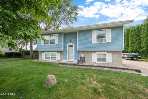 Photo of 7087 County Road 1-3 Road, Swanton, OH 43558 (MLS # 10011564)