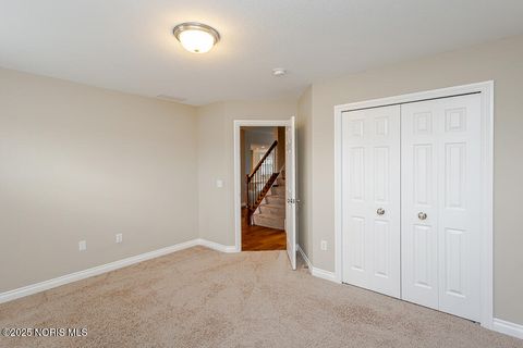 Tiny photo for 6864 Southpine Court, Maumee, OH 43537 (MLS # 10002447)