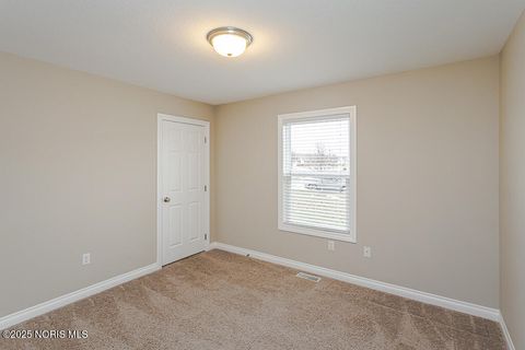 Tiny photo for 6864 Southpine Court, Maumee, OH 43537 (MLS # 10002447)