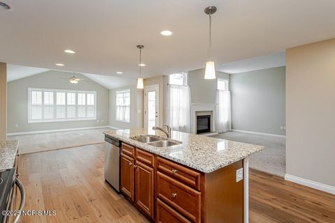 Tiny photo for 6864 Southpine Court, Maumee, OH 43537 (MLS # 10002447)