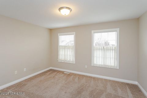 Tiny photo for 6864 Southpine Court, Maumee, OH 43537 (MLS # 10002447)