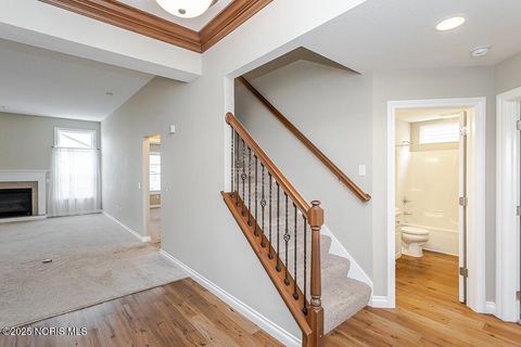 Tiny photo for 6864 Southpine Court, Maumee, OH 43537 (MLS # 10002447)