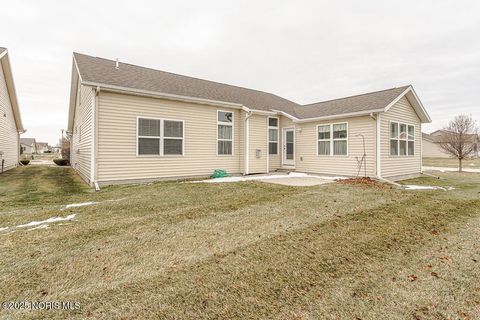 Tiny photo for 6864 Southpine Court, Maumee, OH 43537 (MLS # 10002447)