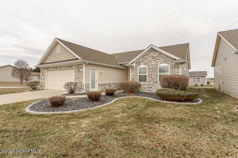 Tiny photo for 6864 Southpine Court, Maumee, OH 43537 (MLS # 10002447)