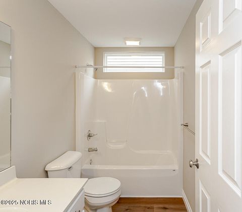 Tiny photo for 6864 Southpine Court, Maumee, OH 43537 (MLS # 10002447)