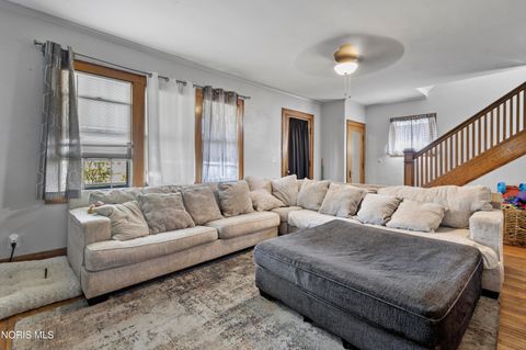 Tiny photo for 121 Bacon Street, Rossford, OH 43460 (MLS # 10006903)