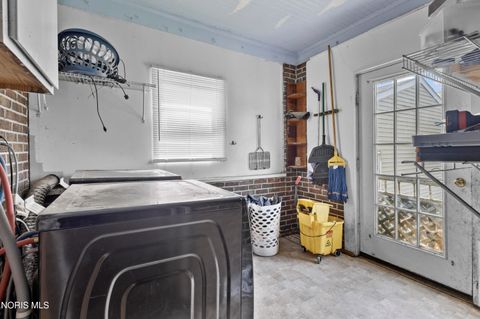 Tiny photo for 121 Bacon Street, Rossford, OH 43460 (MLS # 10006903)