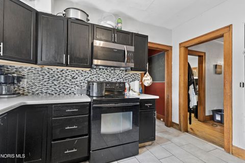 Tiny photo for 121 Bacon Street, Rossford, OH 43460 (MLS # 10006903)