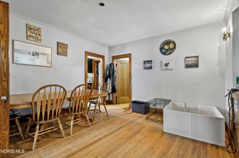 Tiny photo for 121 Bacon Street, Rossford, OH 43460 (MLS # 10006903)