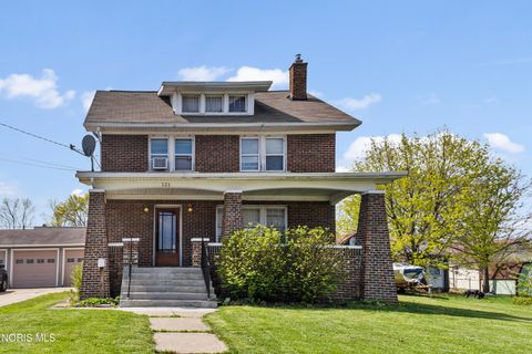 Photo of 121 Bacon Street, Rossford, OH 43460 (MLS # 10006903)