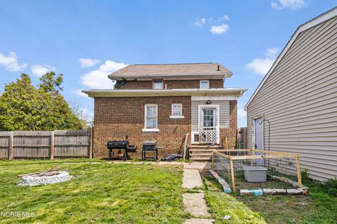 Tiny photo for 121 Bacon Street, Rossford, OH 43460 (MLS # 10006903)
