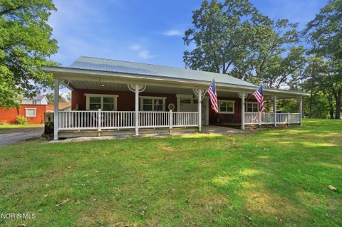 Tiny photo for 2541 N Mccord Road, Toledo, OH 43615 (MLS # 10010923)