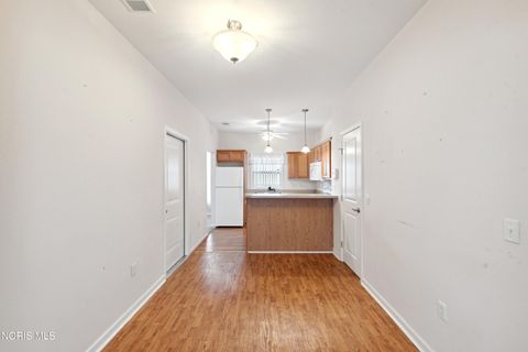 Tiny photo for 1613 E Brooklynn Park, Toledo, OH 43615 (MLS # 10005549)