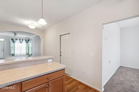 Tiny photo for 1613 E Brooklynn Park, Toledo, OH 43615 (MLS # 10005549)