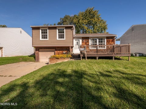 Photo of 2041 Northridge Drive, Toledo, OH 43611 (MLS # 10014597)