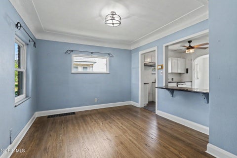 Tiny photo for 3940 Maxwell Road, Toledo, OH 43613 (MLS # 10011576)
