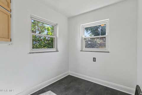 Tiny photo for 3940 Maxwell Road, Toledo, OH 43613 (MLS # 10011576)