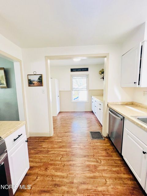 Tiny photo for 3704 Almeda Drive, Toledo, OH 43612 (MLS # 10006773)