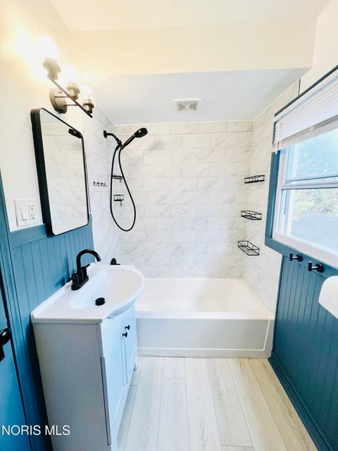 Tiny photo for 3704 Almeda Drive, Toledo, OH 43612 (MLS # 10006773)