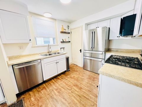 Tiny photo for 3704 Almeda Drive, Toledo, OH 43612 (MLS # 10006773)