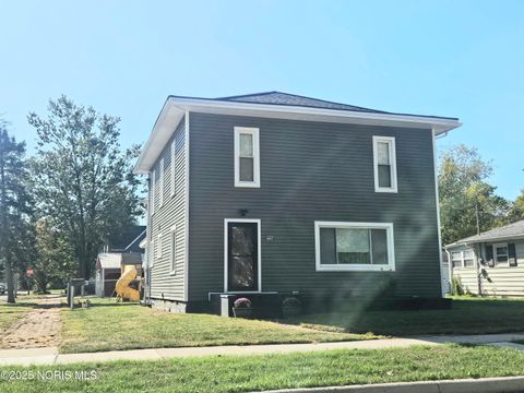 Tiny photo for 227 E Broadway Street, North Baltimore, OH 45872 (MLS # 10000376)