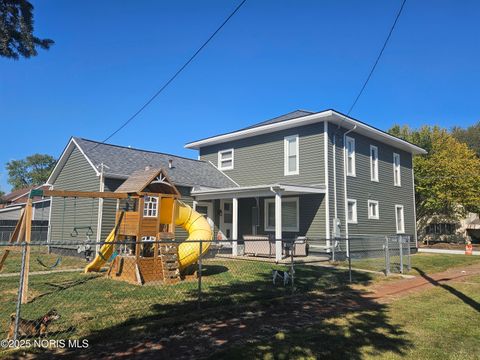 Tiny photo for 227 E Broadway Street, North Baltimore, OH 45872 (MLS # 10000376)