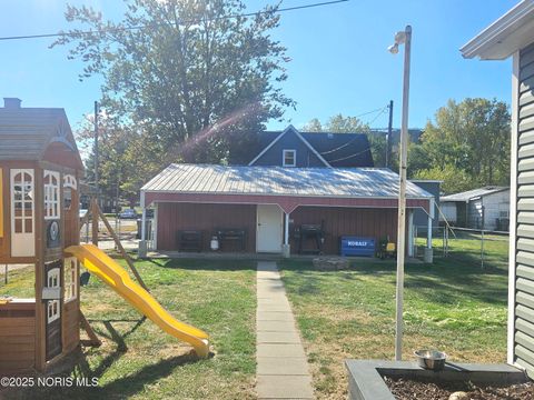 Tiny photo for 227 E Broadway Street, North Baltimore, OH 45872 (MLS # 10000376)