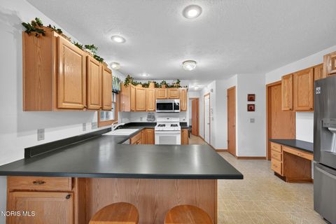 Tiny photo for 7508 Epaulet Lane, Maumee, OH 43537 (MLS # 10005080)