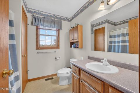 Tiny photo for 7508 Epaulet Lane, Maumee, OH 43537 (MLS # 10005080)