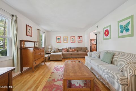 Tiny photo for 1715 Glen Valley Drive, Toledo, OH 43614 (MLS # 10006040)