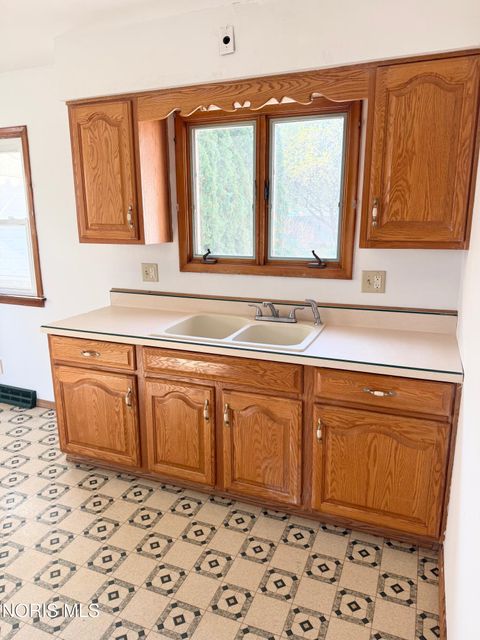 Tiny photo for 627 W Foulke Avenue, Findlay, OH 45840 (MLS # 10006819)